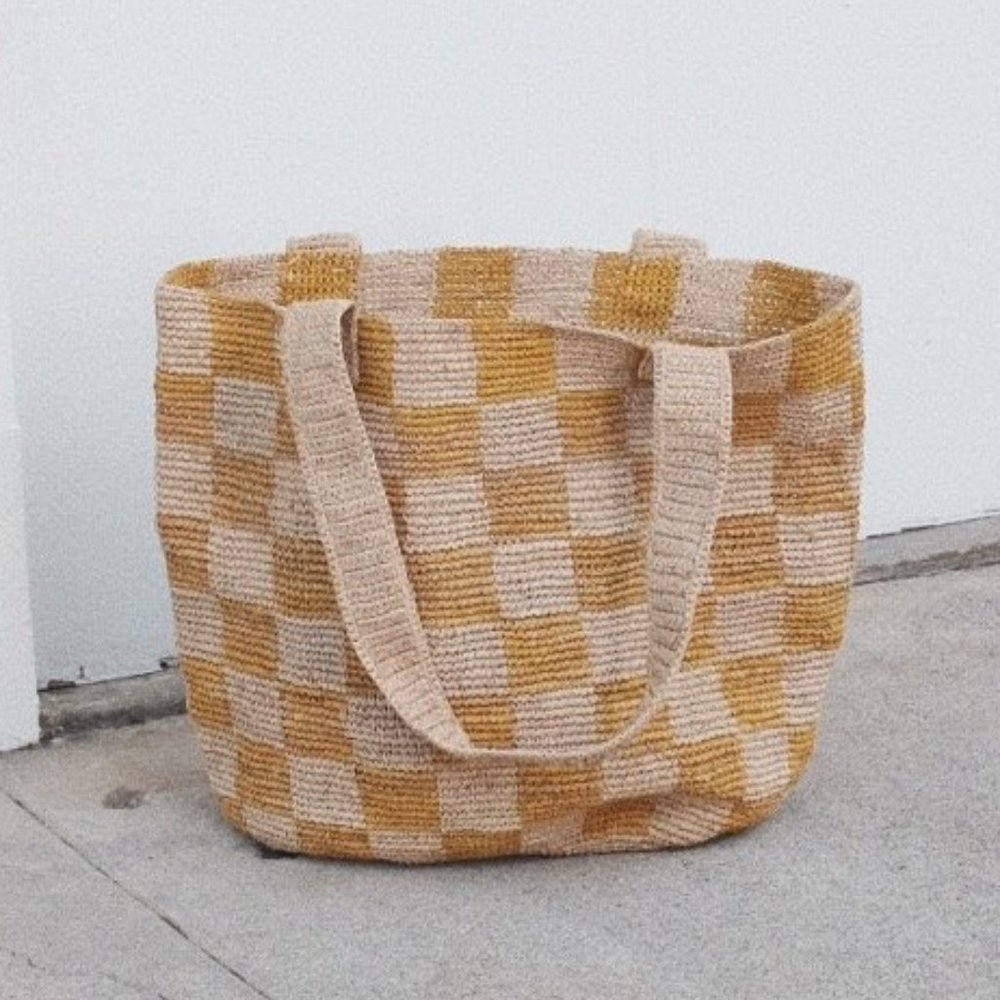 NWT Colorant Raffia Tote Bag - Picture 4 of 5